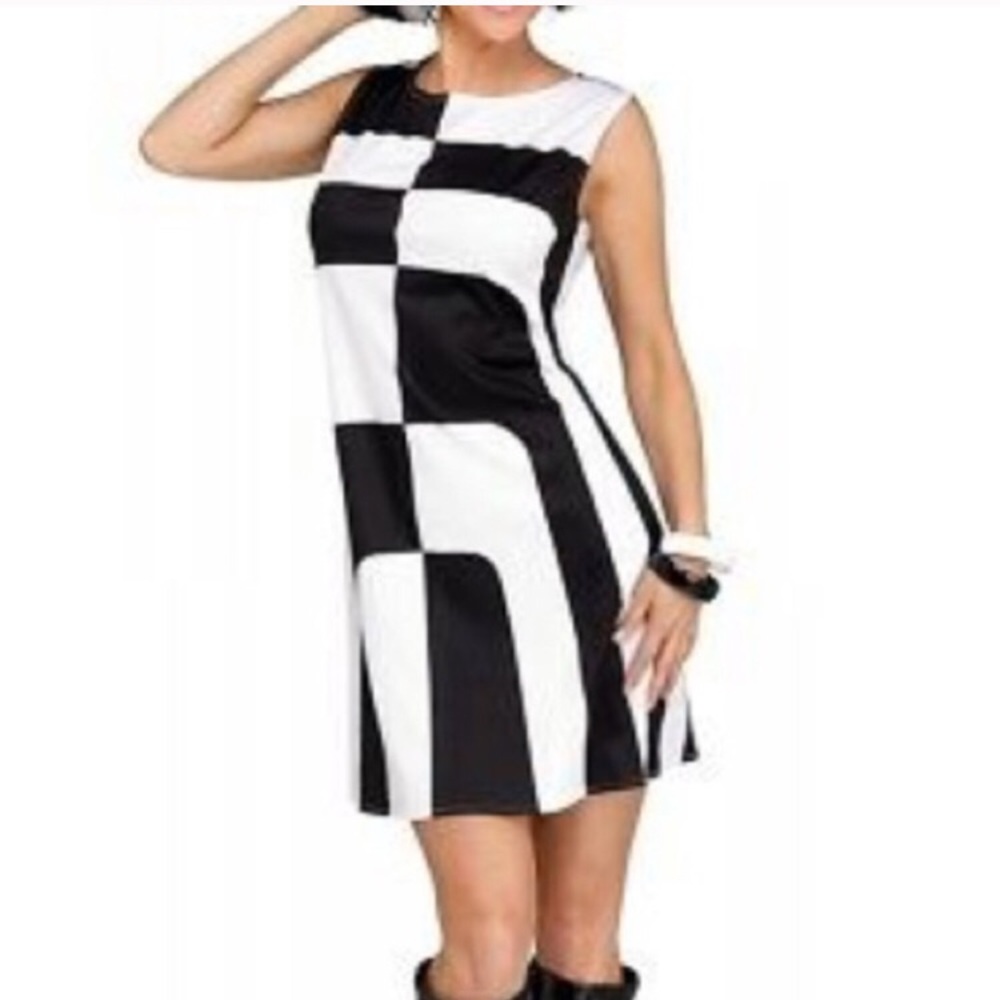 Black and white dress